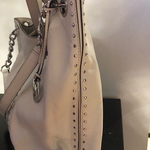 Michael Kors handbag - Picture 2 of 9